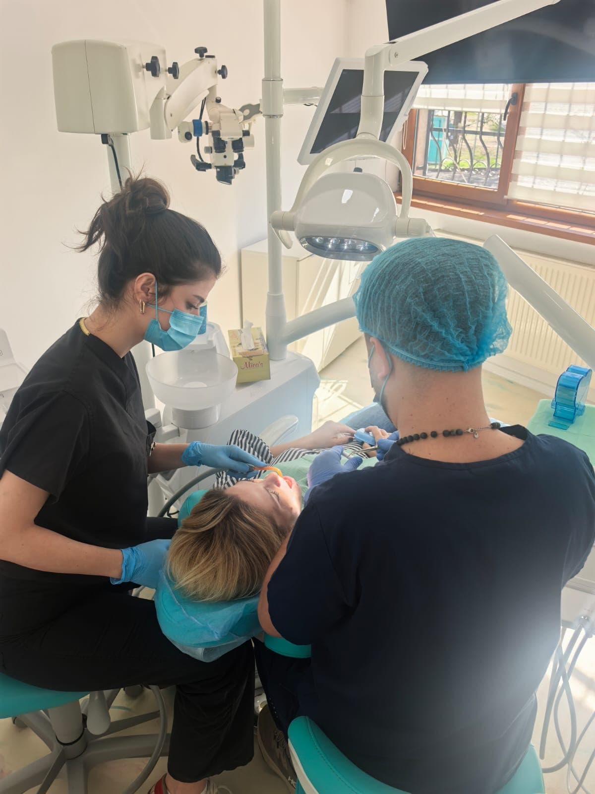 soins dentaire en Roumanie dans une clinique moderne