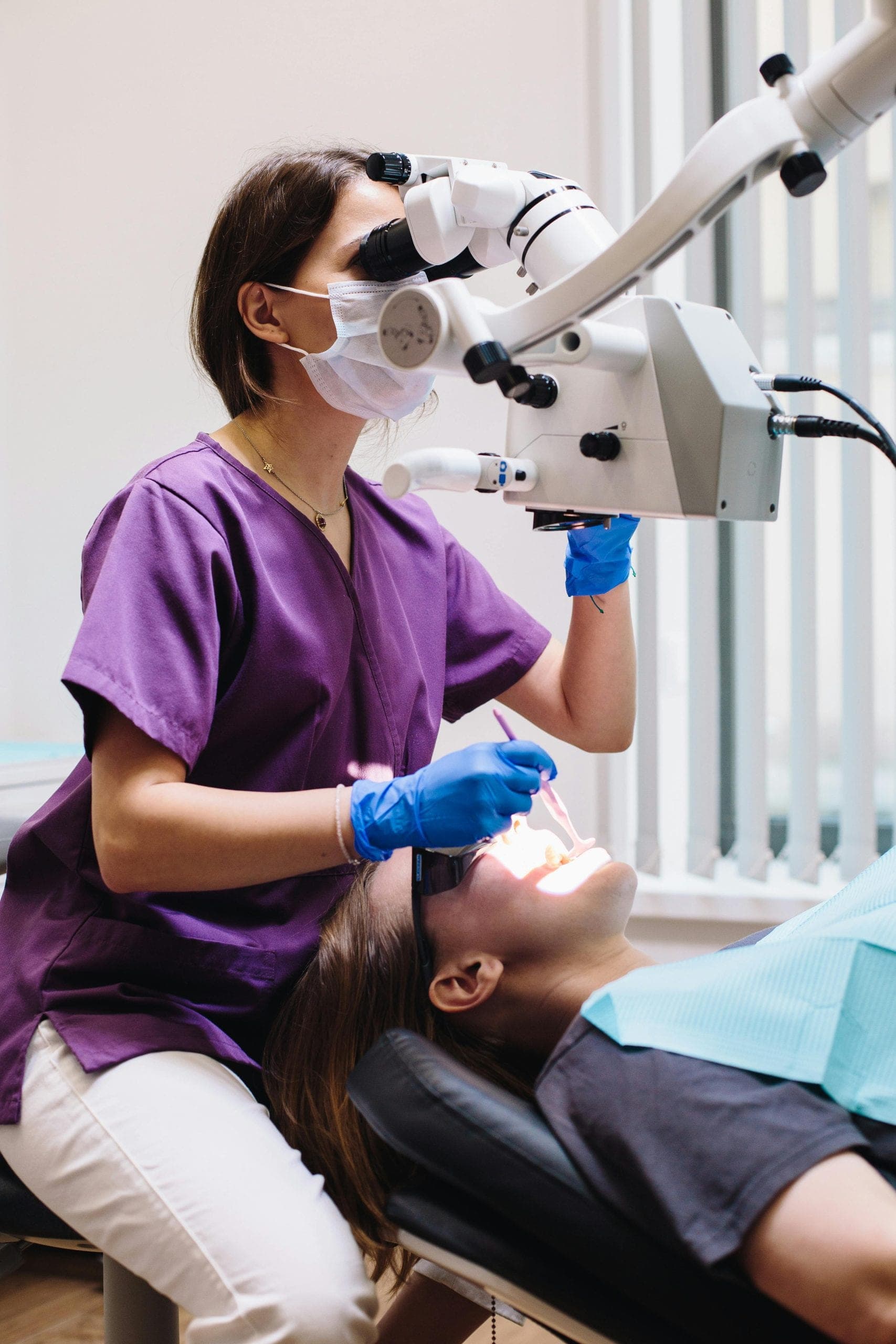 Soins dentaires en Roumanie: jusqu’à -70% avec accompagnement en français
